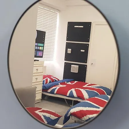 Entire Studio Aptartment On Main Edgware Road, Near Marble Arch, Oxford Street And Hyde Park London Exterior photo