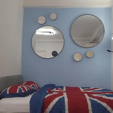 Entire Studio Aptartment On Main Edgware Road, Near Marble Arch, Oxford Street And Hyde Park London Exterior photo